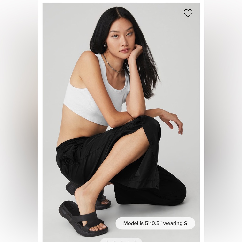 Alo yoga Legend snap pant